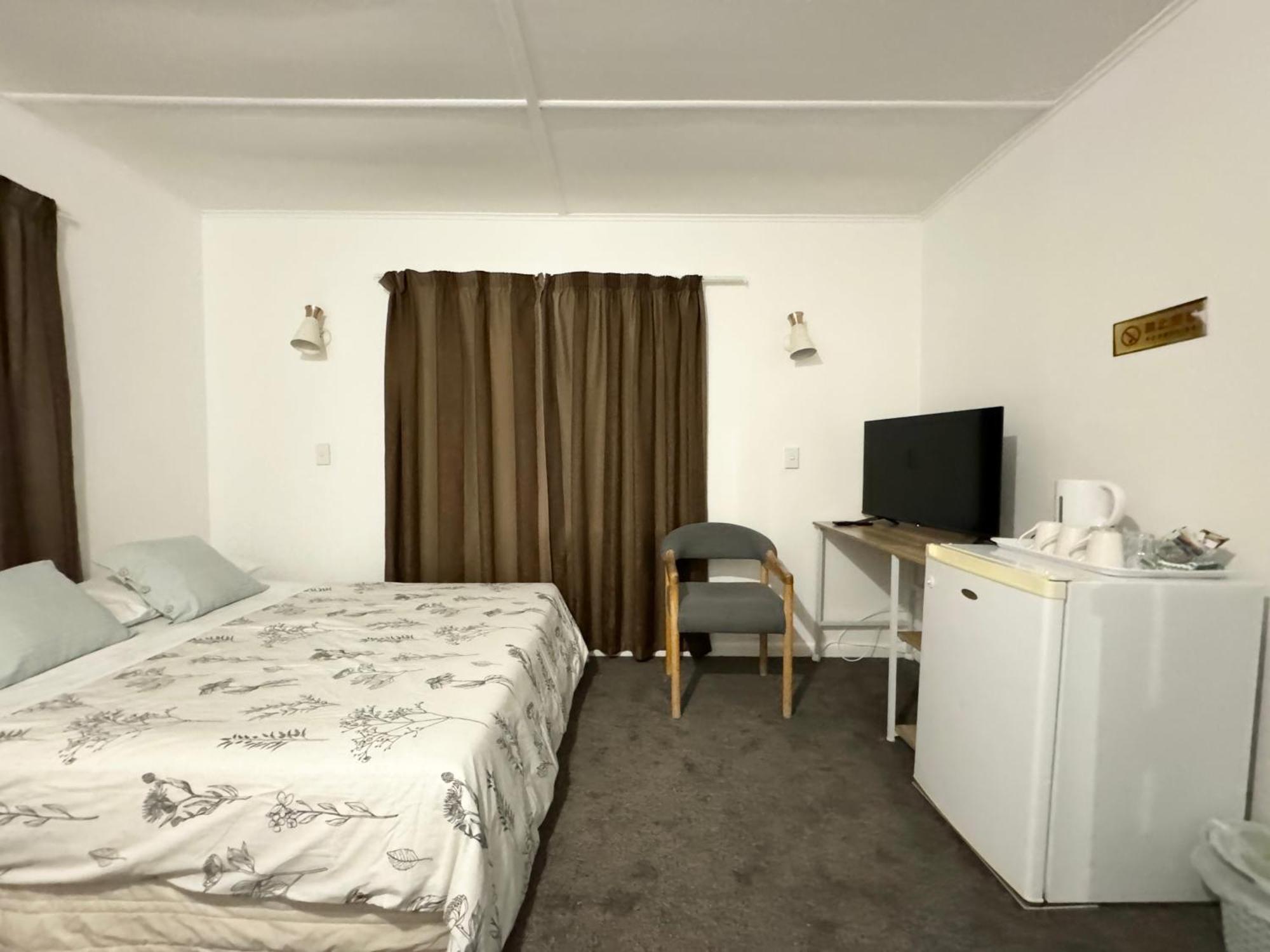 Rainbow Motel & Guest House Tauranga Buitenkant foto